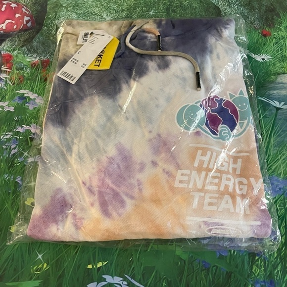 Market UO Exclusive Love The World Tie-Dye Hoodie Sweatshirt, Medium, NWT - Picture 6 of 7